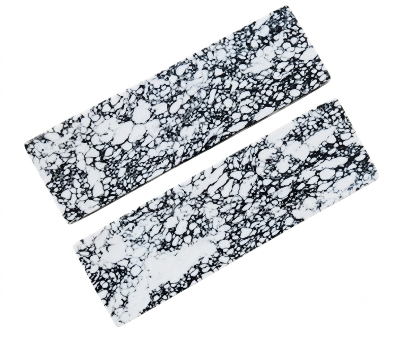 Recone Stone Black With White Scales